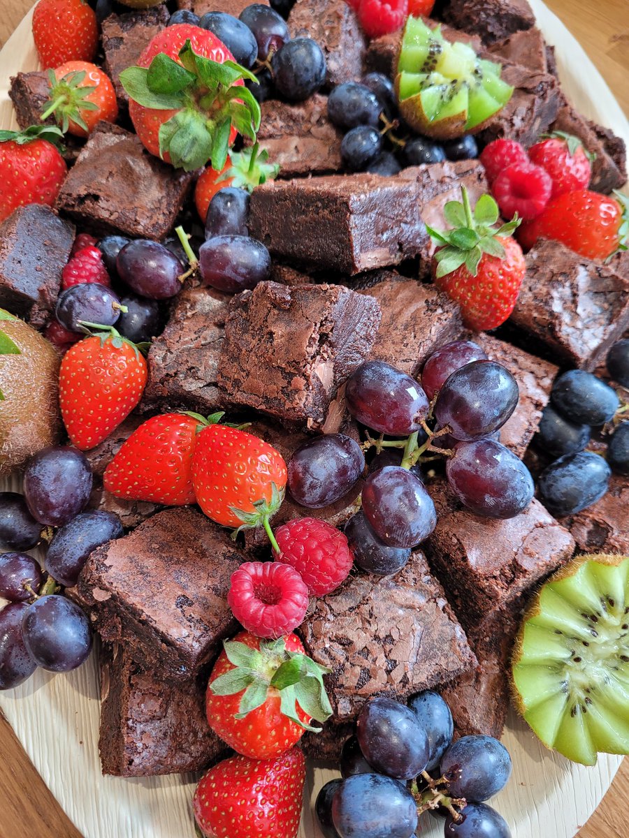 Homemade Brownies with Seasonal Fruit 😋 #homemade #buffets #catering #wigan #leigh #warrington #Brownies