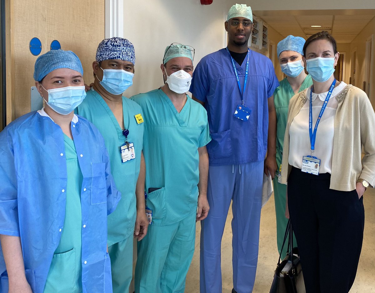 Productive theatres, 6 Lap Chole/ Hernia cases. Fantastic multidisciplinary team work @NorthMidNHS. #TheatreImprovement project coming to fruition overcoming initial  challenges of beds ….& scrubs! #HVLC #ElectiveRecovery