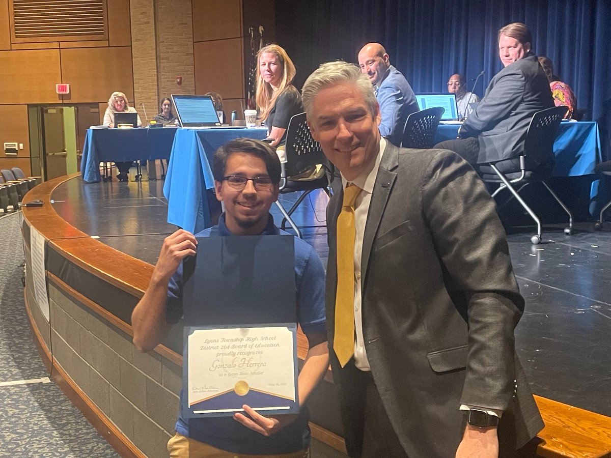 Thanks to <a href="/LTWaterman/">Brian Waterman</a> for recognizing our <a href="/LTHS_D204/">Lyons Township High School District 204</a> scholars at the Board of Education meeting last night!