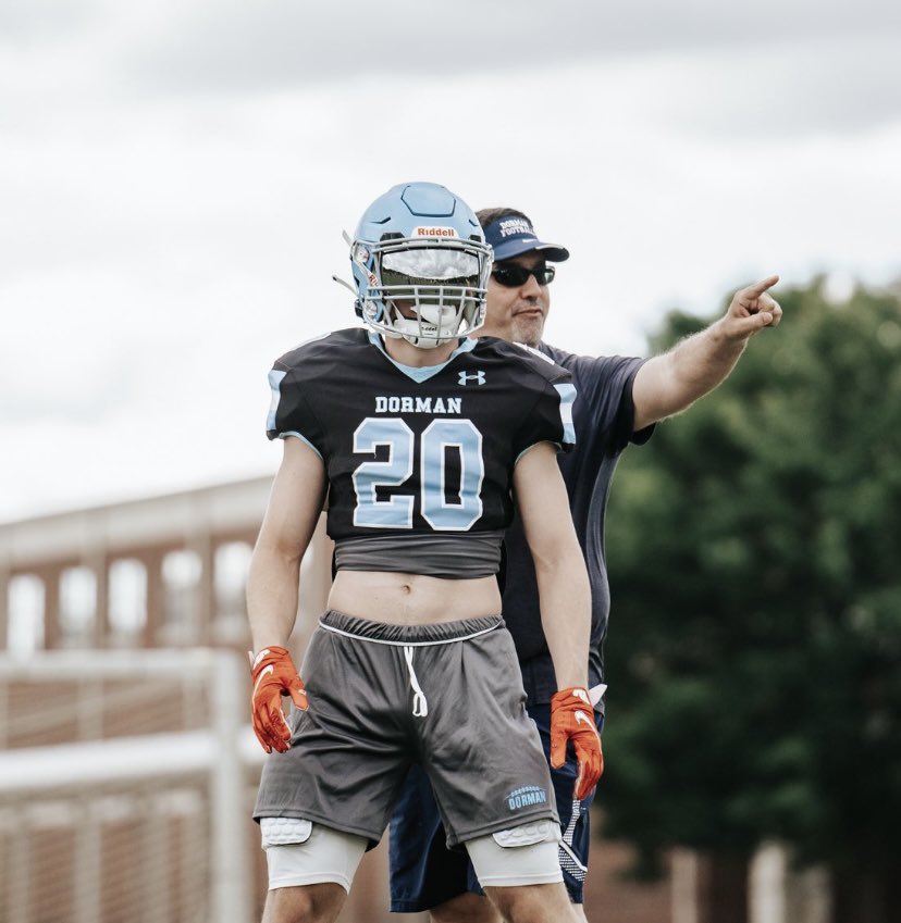 senior szn 🤘🏻 <a href="/DormanFootball/">⚔️Dorman Football⚔️</a>
