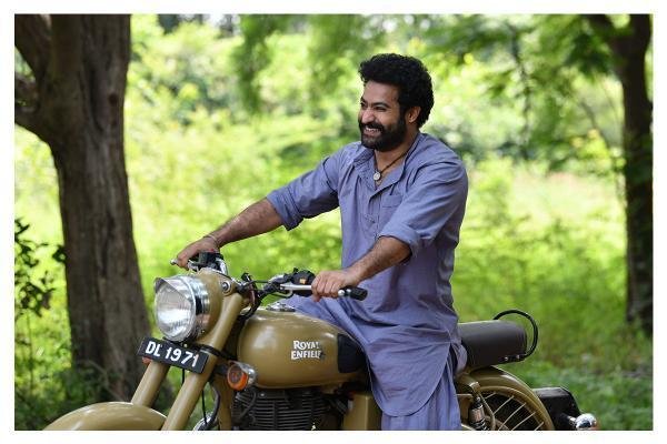 NTR Fan Girls🌊 tweet media