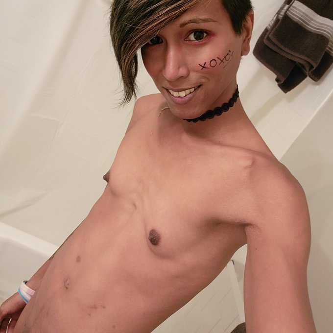 1 pic. Before & after top surgery ????
Rt if you like the new upgrade ?
#beforeandafter #trans #love