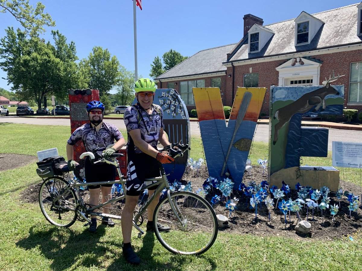doctorpud's tweet photo. Riding the Virginia Capitol Trail. Beautiful weather https://t.co/XX6JPKyoaE