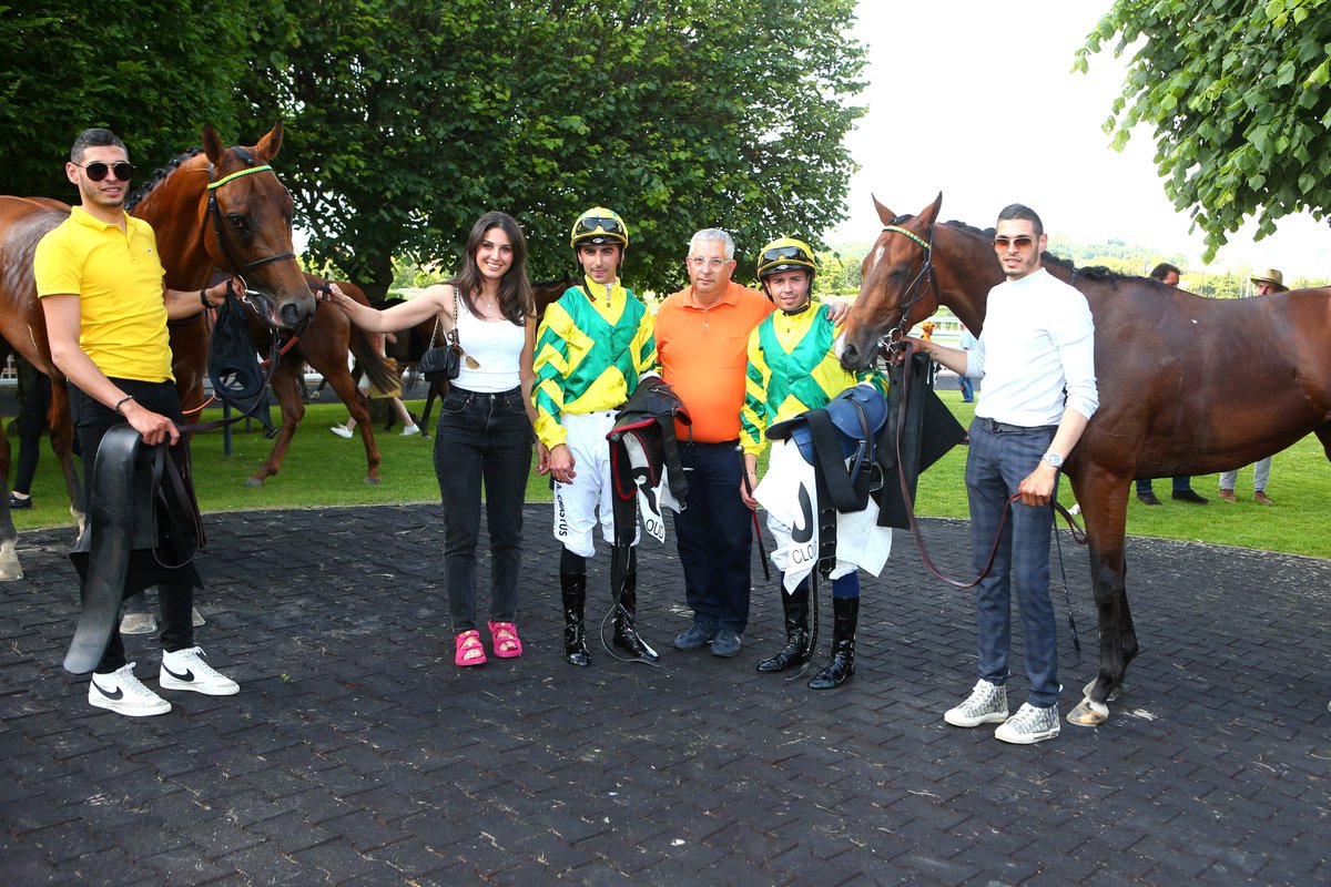 equidia's tweet photo. Quand le @HarasGousserie voit double ๐ #Edamame #UncleBo https://t.co/ARmAVfw4d9