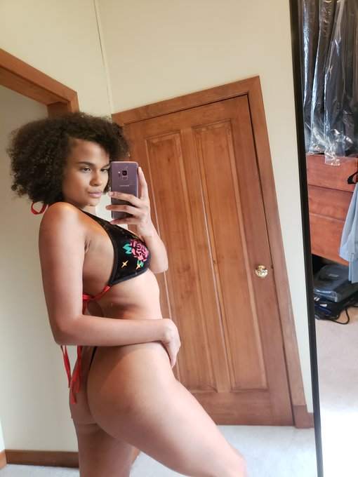 Do you want to see the new content I have for you? Join my OF to see it! https://t.co/qUB2d4YvkO<a href="/tag/mvsales"class="tags"><span>#mvsales</span></a>