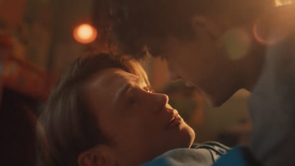 Ioverspring's tweet photo. nick’s face after everytime he kisses charlie…he is Smitten https://t.co/vvd2ya1yeK
