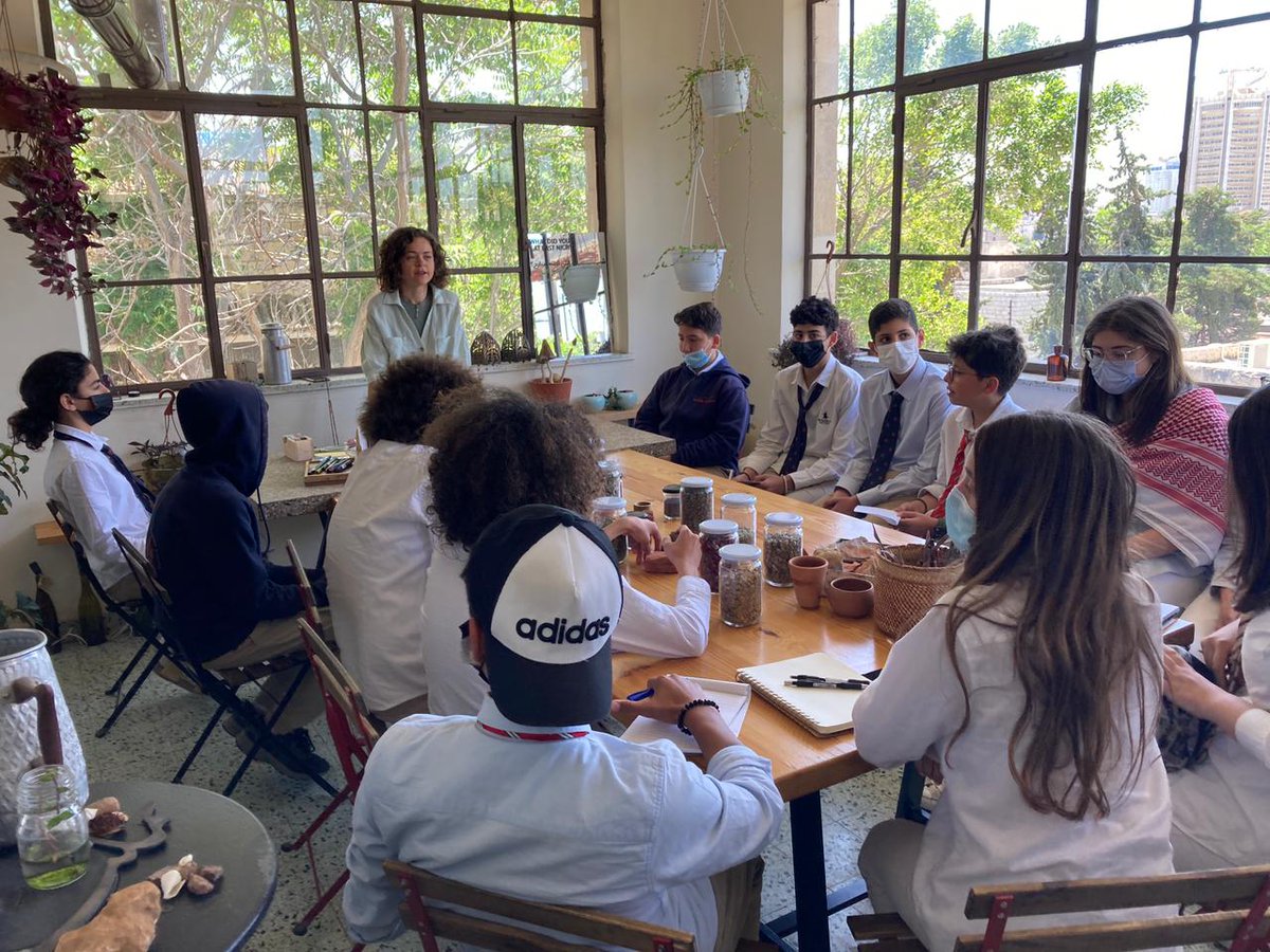 KingsAcademyJOR's tweet photo. Middle Schoolers ended the year with an engaging #minimester based on human geography during which they explored connections to land, people, economy, culture and traditions. #MiddleSchool https://t.co/jMChKbfbk8