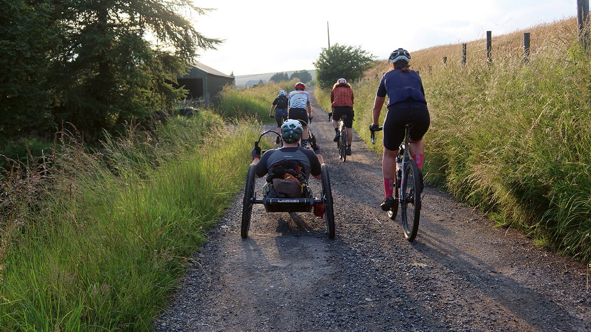 SchwalbeUK's tweet photo. More information and a full press release on our blog https://t.co/9dyuTubbBr and video trailer is available on YouTube https://t.co/iTcihrsqTy
@reizkultur @VertebratePub #inspiringadventure #giveaway #gravelbike #gravel #bikepacking #rideschwalbe https://t.co/ihNCeNwTu2