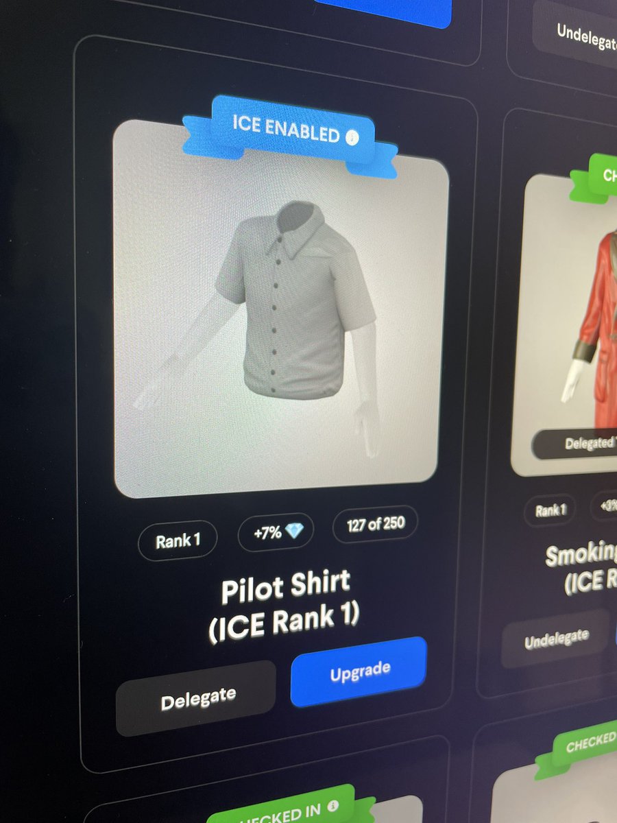 Akina Crew tweet media