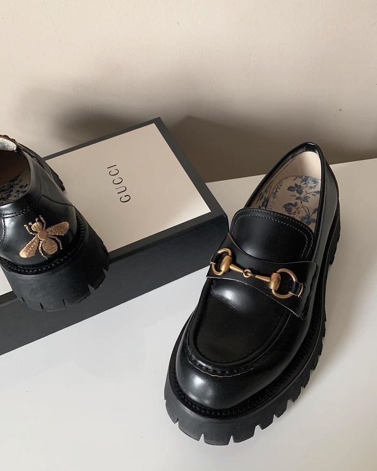 heslunars's tweet photo. gucci loafers https://t.co/9AcvyNtqES