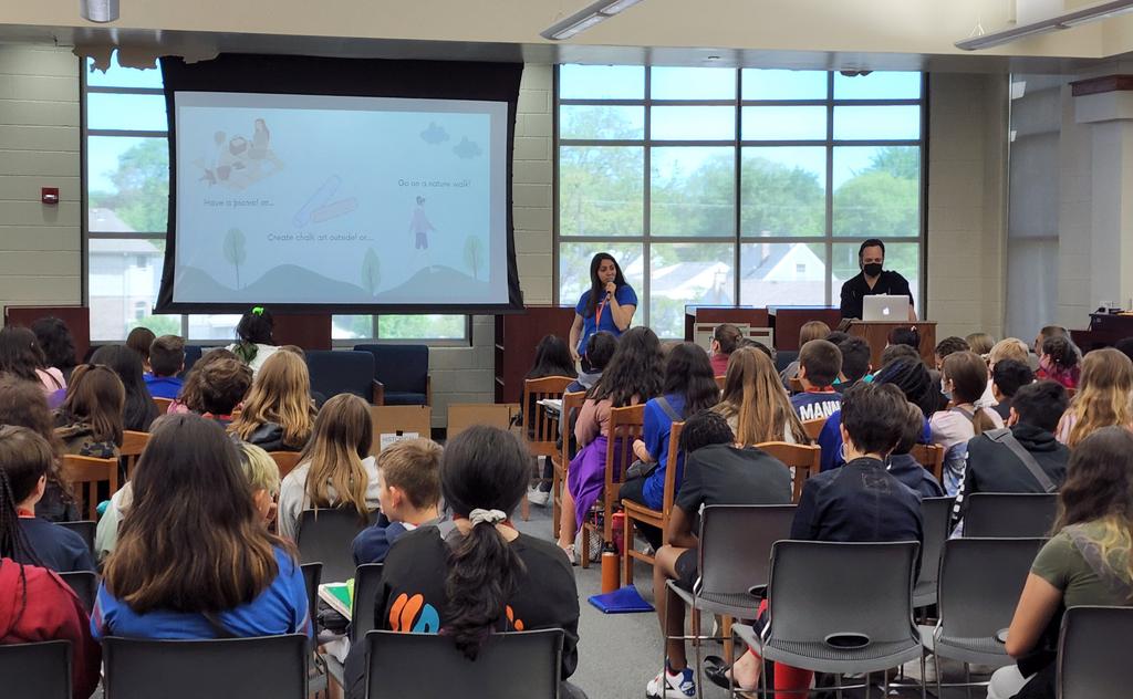 hmccarthy11's tweet photo. Big thank you to the Oak Lawn Public Library for presenting your Summer Adventure Club to our students. 
#volunteer #SummerReading #SurvivingMars #GeoCaching  #NewspaperFashionShow #MeetTheBeatles #OwlPellets #D123 #OLHMS #OLPL https://t.co/JoaEZDP7ch