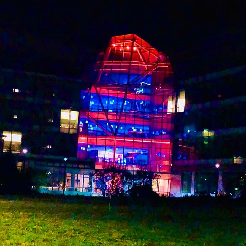 On May 18th @UMassBoston will light up our Iconic Integrated Science Complex blue 💙 & orange 🧡 to celebrate the important work EMT's do in our communities across the Commonwealth.#EMSWeek #NationalEMSWeek. @BOSTON_EMS #bospoli #umass #umassboston