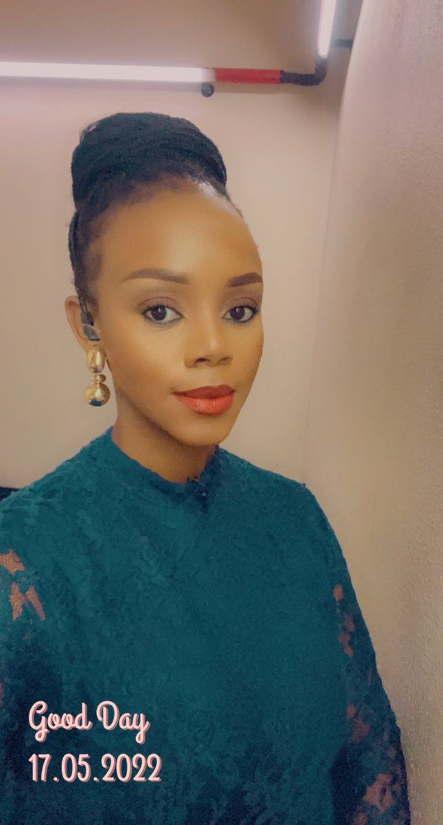 XoliswaZondo's tweet photo. Lights, camera, action! Delivering news as they break on #TheFullView, SABC News from 17h00-20h00 #Channel404 https://t.co/F0GeLgaIAW