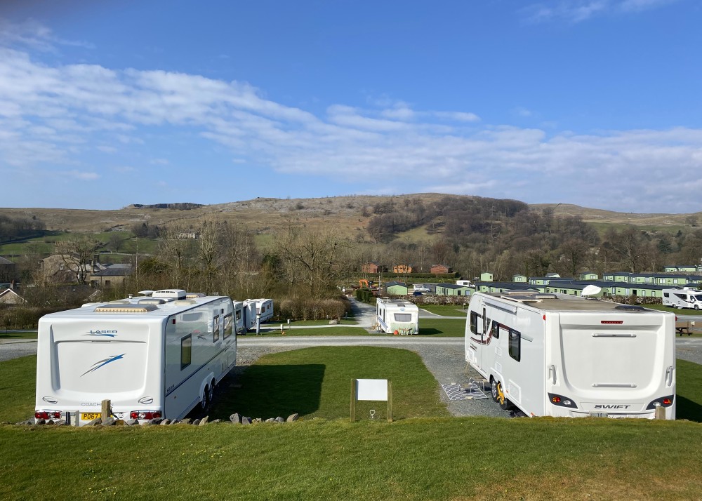 Langcliffe Park tweet media
