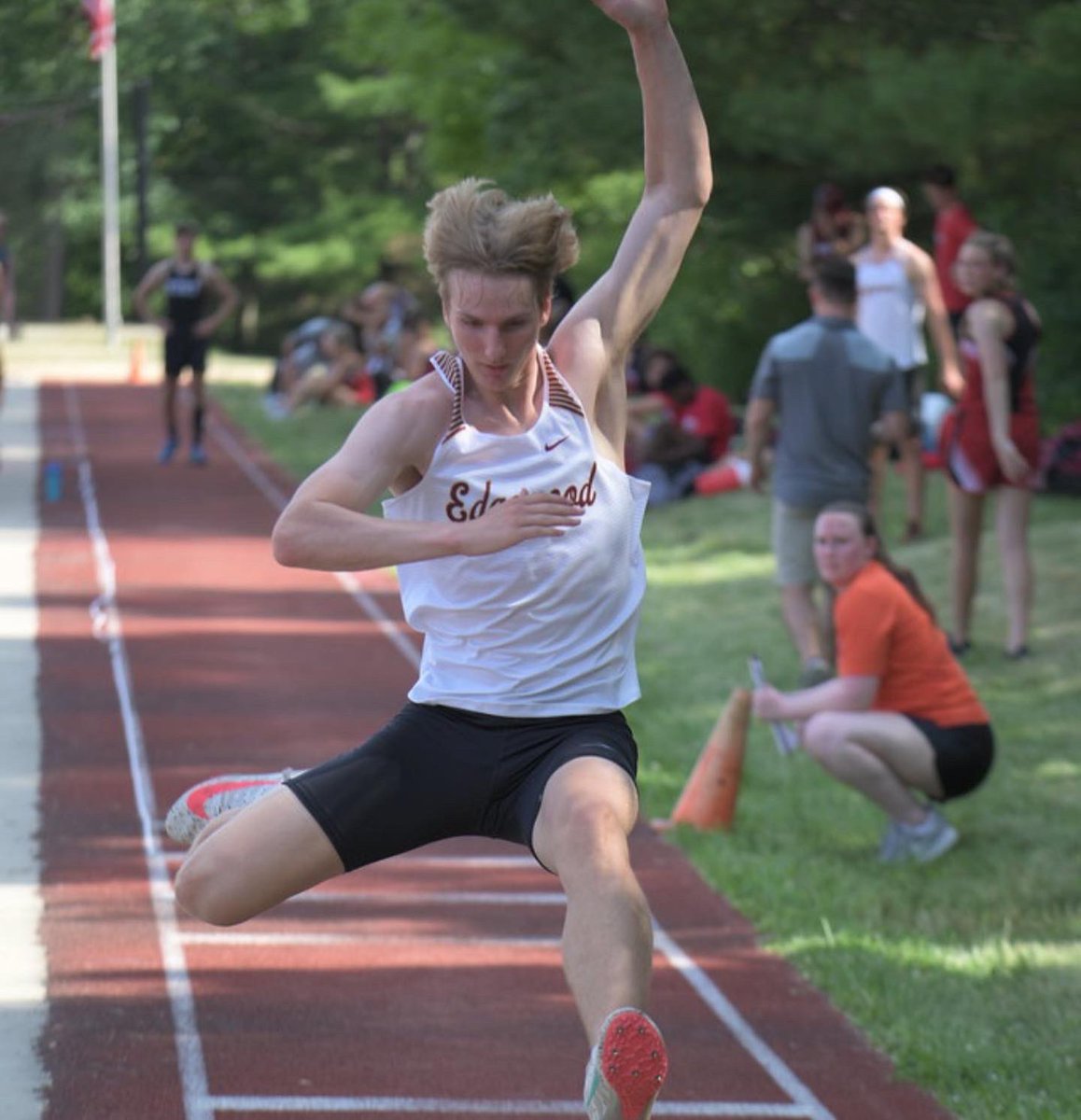 Crusaders_ATH's tweet photo. Varsity Track &amp; Field will be traveling to Mount Horeb High School to compete in the Badger-West Conference Meet today at 3:30 pm. Good luck to all who are competing. 

#GoCrusaders #trackandfield 
@edgewood_track @edgewoodhsmadison @nbc15_madison @wistatejournal https://t.co/X2Xdz9nnQU