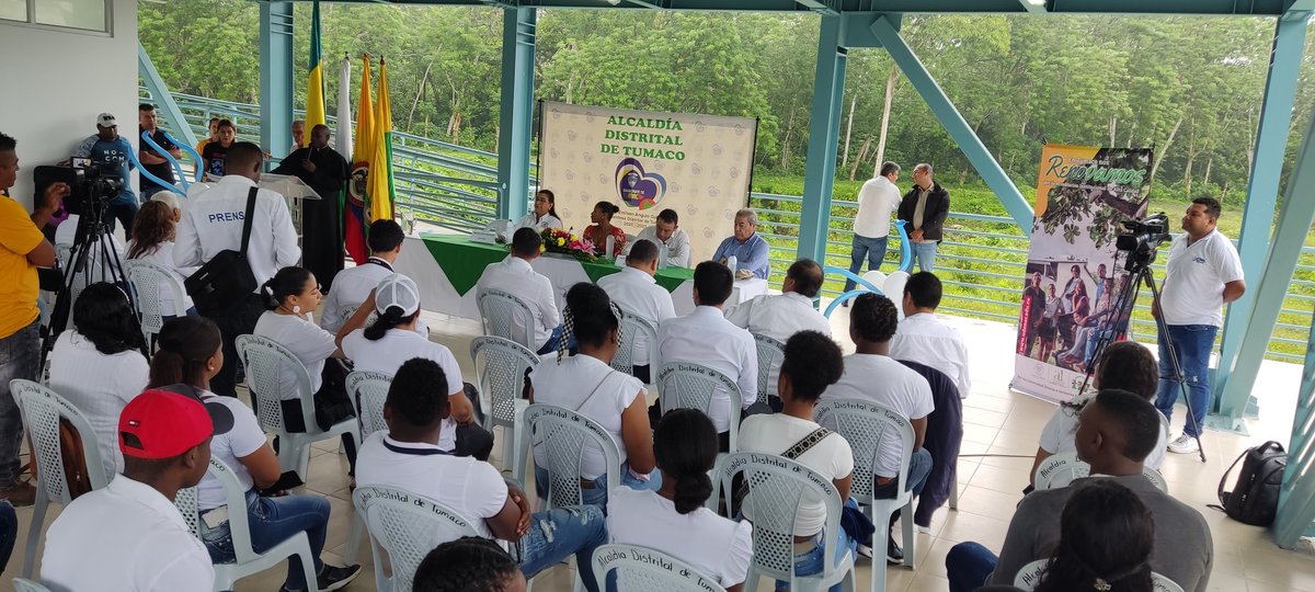 jhonrojasca's tweet photo. Hoy empezamos a hacer realidad el sueño de Tumaco y la costa Pacífica,  entregamos la primera fase de la sede de @Udenar Mar Agrícola Tumaco. invertimos $12.356 millones de @Regalias_gov y recursos de @gobnarino y @AlcaldiaTumaco. Con Educación y oportunidades sembramos #paz https://t.co/iDDGa5AbpW