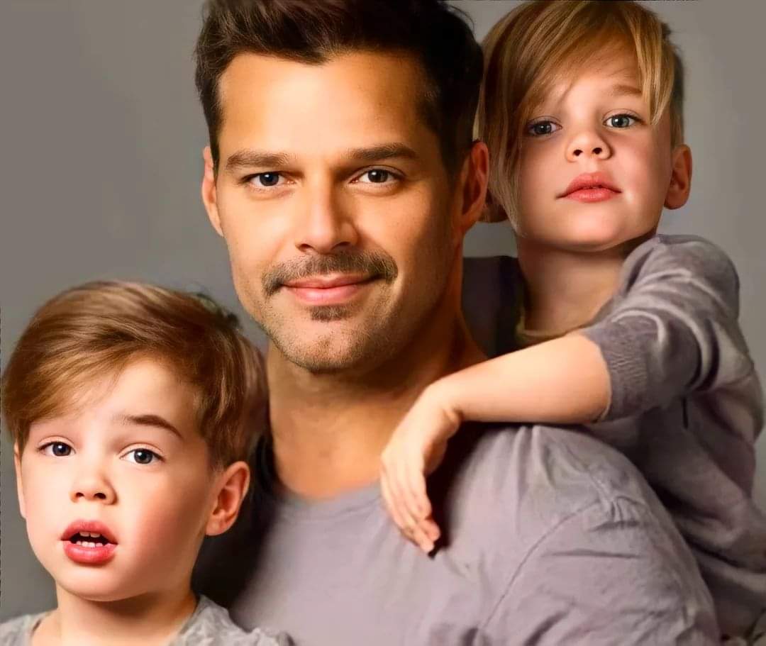 elijahbre's tweet photo. @rm_fiebre @ricky_martin @RMwebteam @inpulsemedia @perfpartnerspr Completamente de acuerdo 😃! ... Lluvias de bendiciones! https://t.co/rayMfcFM3C