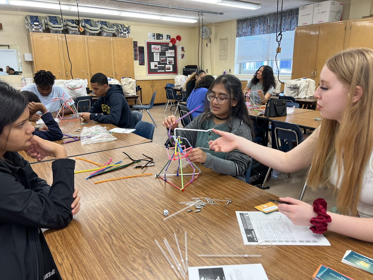 HeightsFACS's tweet photo. @HeightsHSusd259 Parenting/Child Dev students are playing The Brain Architecture Game to explore the role of experiences on early brain development- what promotes it, what details it, with what consequences. #HeightEarlyChildhood #firstyearsmatter #braindevelooment https://t.co/WArj4KbNqN