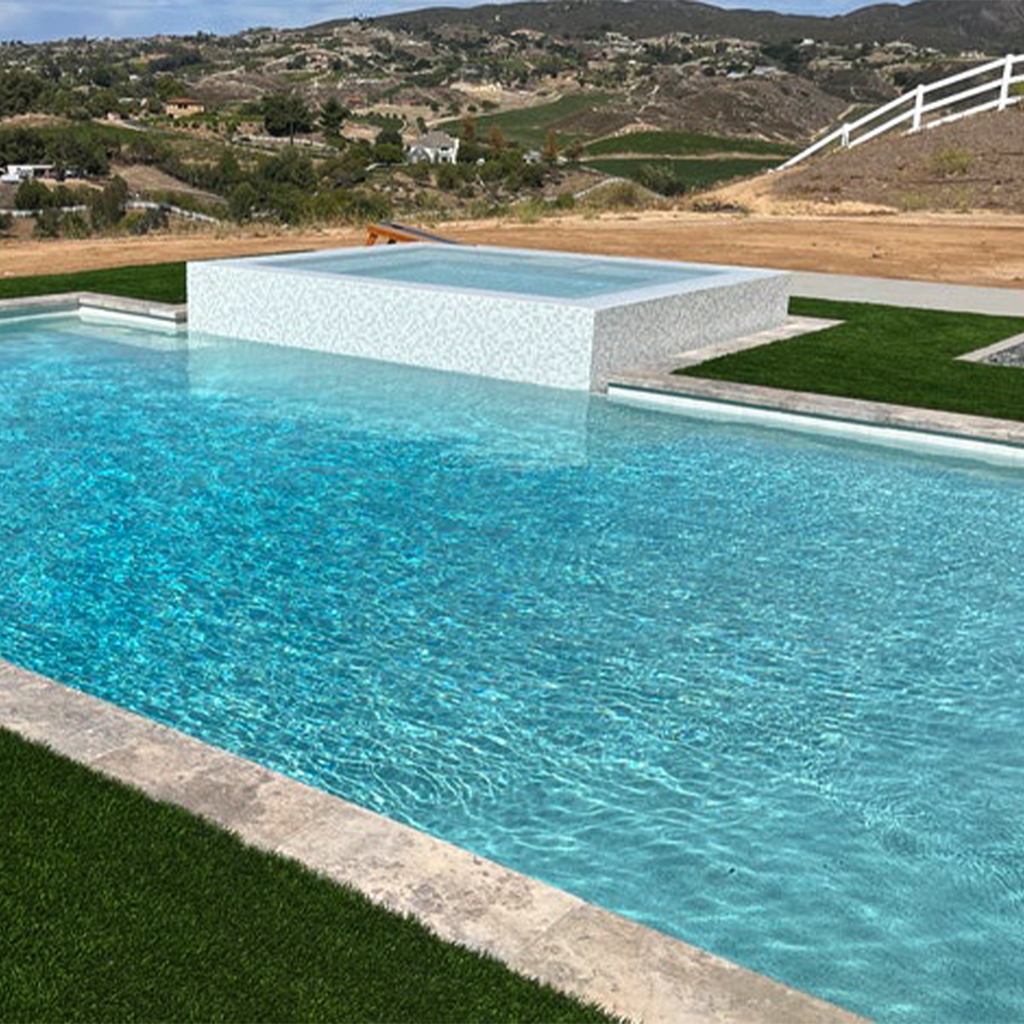 It's #TileTuesday! 🎉 This week we're featuring the beautifully understated Cold, 1"x1" Glass Tile. 🤩 Save 10% on this tile this week only with code 'TILETUES' at checkout! 🤑 

Don't delay, buy yours today!
 bit.ly/3wBC8b8

#GlassTile #MosaicTile #PoolTile