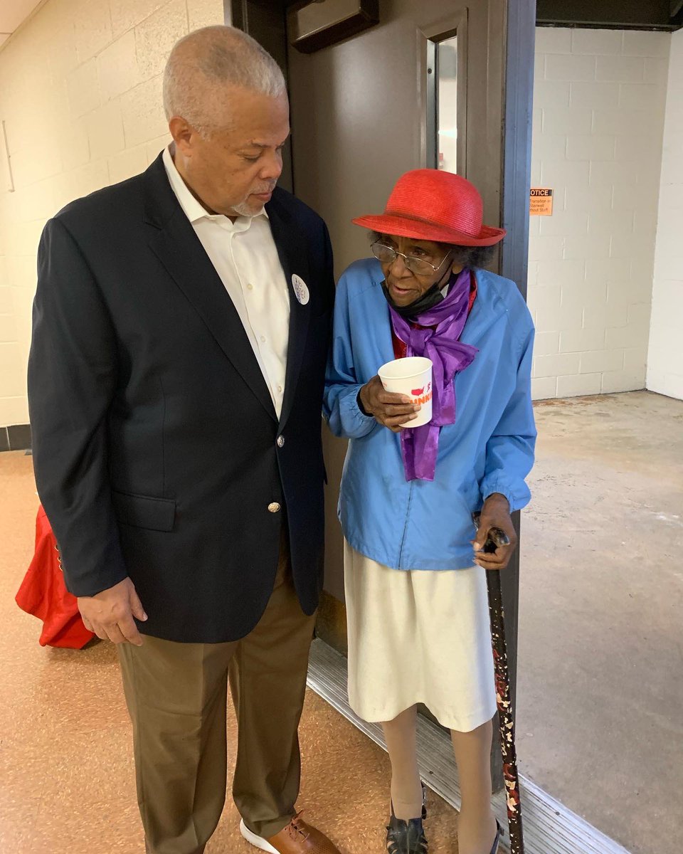 TonyWilliamsPA's tweet photo. So good to spend time with my supporters from the 51st ward. From Here. Delivering for us. https://t.co/NtVZTFgvpJ