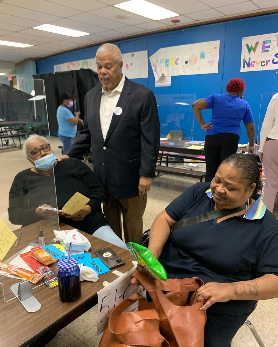 TonyWilliamsPA's tweet photo. So good to spend time with my supporters from the 51st ward. From Here. Delivering for us. https://t.co/NtVZTFgvpJ