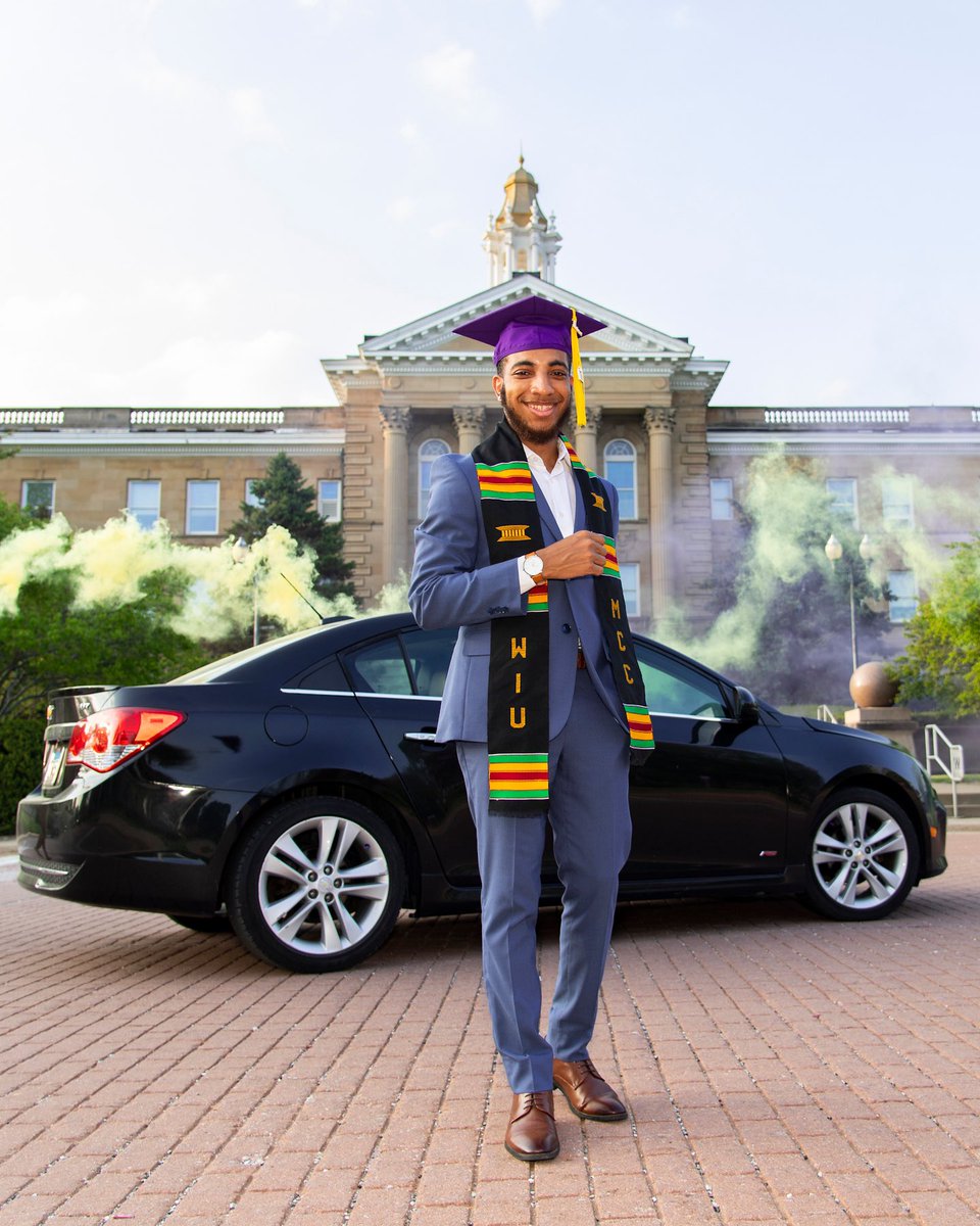 Ccashthe3rd's tweet photo. Forgot to tell Twitter but I have graduated with my B.S in psychology. Starting my masters in July ‼️ #Takeover https://t.co/o19Vn409e2