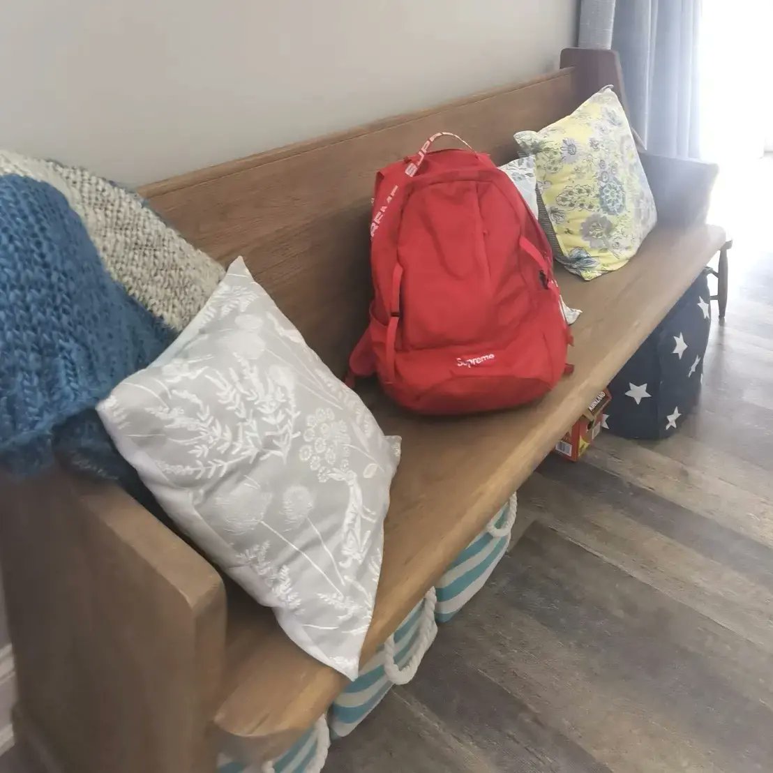 MoVernie's tweet photo. It's been an amazing experience for the #MoVernie Crew staying here @CornerCottageON for a few nights but it's time to go home!
We enjoyed the #CornerCottage very much. It's truly a #luxurious property with all the nice interior design and decor. Super relaxing and comfy. https://t.co/nIU8974rqU