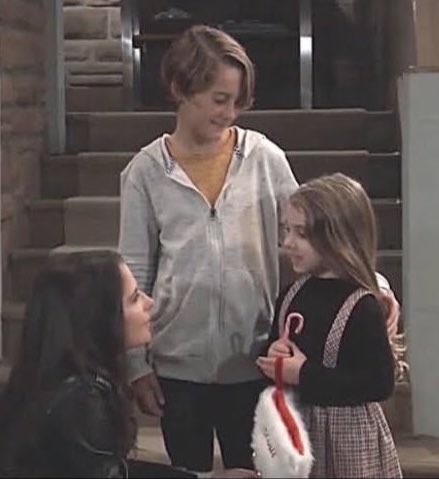 ShirlGCadotte55's tweet photo. #SamMcCall with her babies she’s so adorable this looks from baby Scout, she knows how special the woman is holding her, and her holding Danny TK, #HappyBirthdayKelly #KellyAppreciationWeek #GH #DannynScout moment to cherish!  Always like when adults get down to kids level ❤️ https://t.co/b41Wjyao19