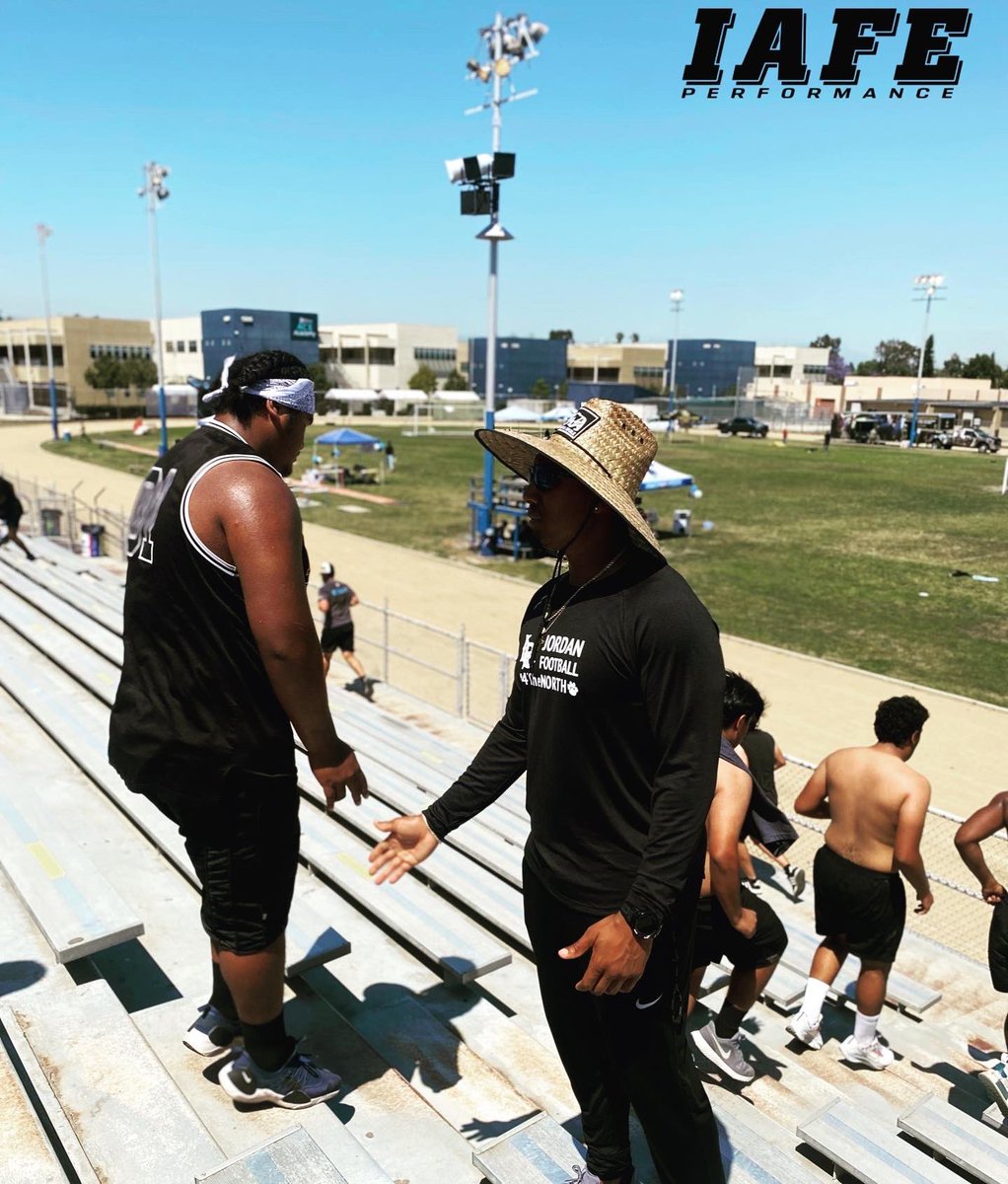 CoachMo_Gainz14's tweet photo. “Can’t waste time thinkin about all the time wasted” a new era awaits ✊🏾 #LevellingUp #Levels #IAFE #GainzWay #PerformanceTraining #Fitness #RedefineTheGrind #TWG #TheDojo #25/8 #Blessed #ItAintForEverybody #MoGainz https://t.co/9nrrHPun2S