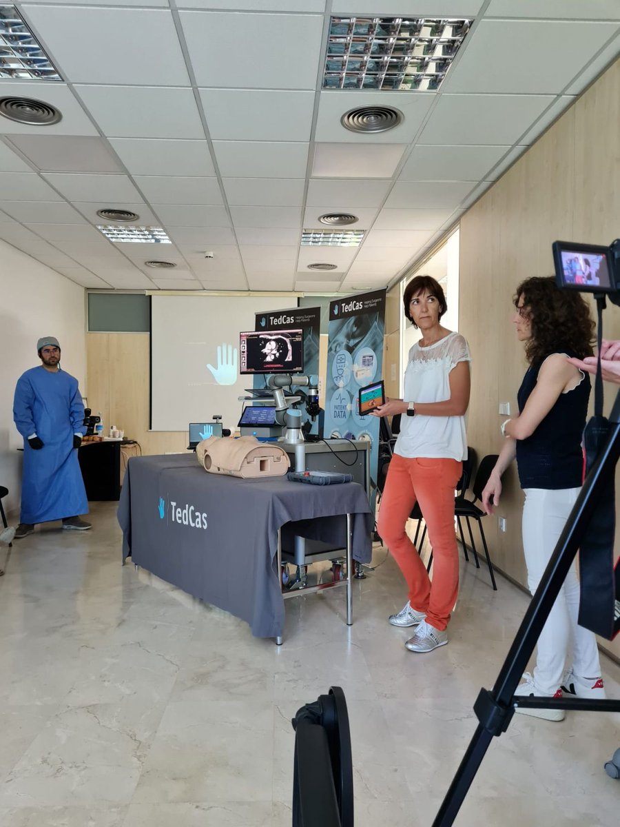 Sodenavarra's tweet photo. 👤 VISITA | Margaret Chen, la china más influyente de España, ha visitado #Navarra y ha conocido de cerca el trabajo de dos empresas apoyadas por @Sodenavarra: @nabrawind y @tedcas. 👉 Chen fue declarada una de las 100 personas chinas más influyentes fuera de sus fronteras. https://t.co/MMPmgoVE5Q