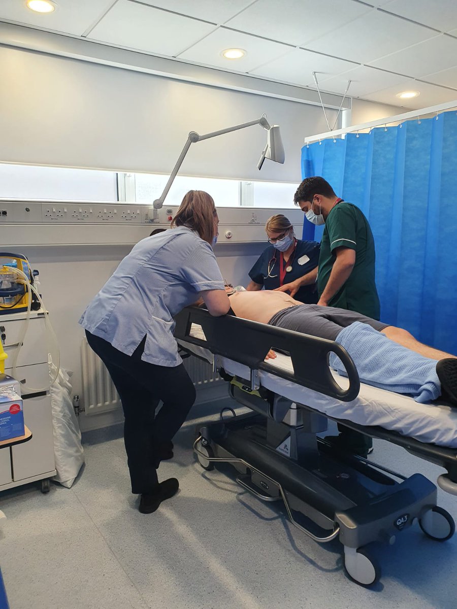 UoP_Nursing's tweet photo. Today was day 2 of the SIMEX mass casualty simulation exercise. Our Centre for Simulation in Health and Care was turned into an Emergency Department, receiving and triaging casualties from a simulated major incident. 1/4 https://t.co/UrVrVkyIxC