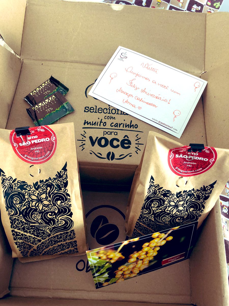 Bom que pra testar a chaleira mais tarde chegou café da <a href="/GraoGourmet/">GrãoGourmet.com</a>  com bilhetinho de aniversário adiantado