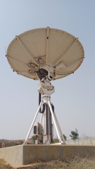 Barre_Jerome's tweet photo. En cette journée mondiale des télécoms c'est l'histoire de la connectivité par satellite en Afrique qui est à l'honneur… En direct de Gandoul, au Sénégal, nous célébrons avec émotion le 50ème anniversaire de la station satellite inaugurée en 1972 @GroupeSonatel @SekouKDrame https://t.co/12oQ7FYUca