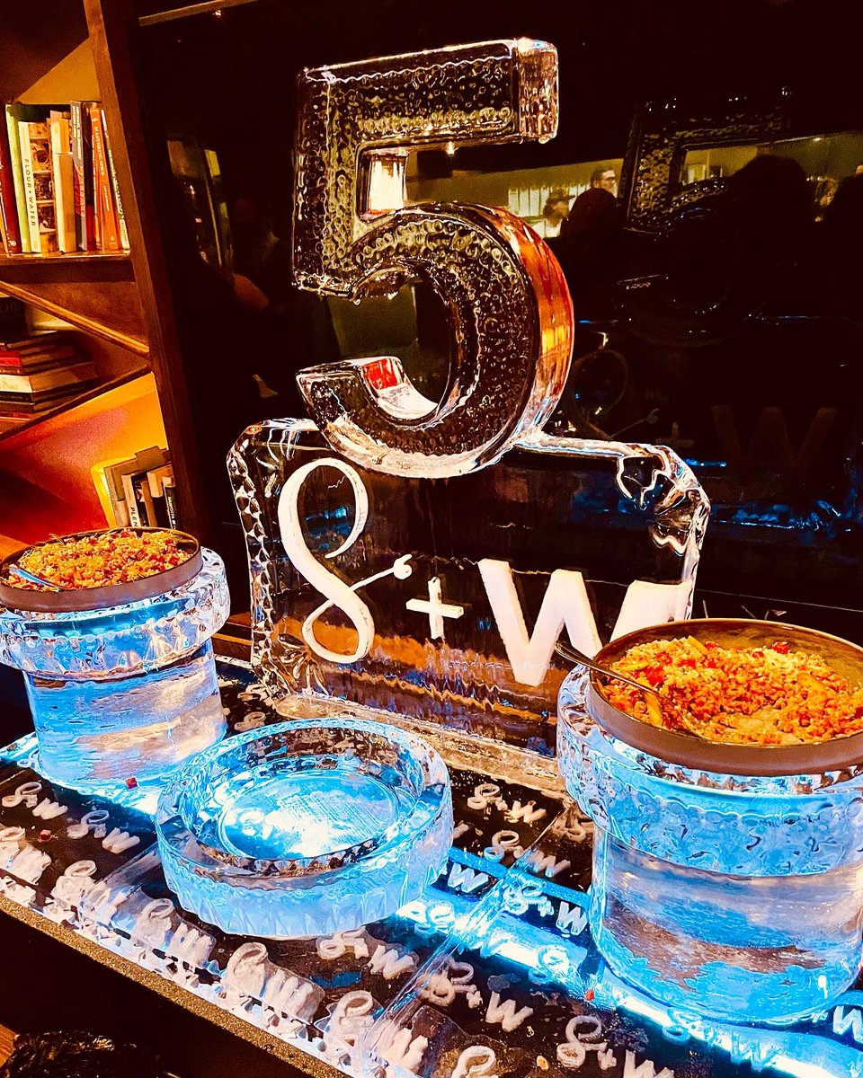 eatinglasvegas's tweet photo. Sparrow + Wolf turns 5 and every foodie in #Vegas (it seemed) turned out to celebrate. 👏🍾🎊🎉🥂🥩🍷#BrianHoward #RickMoonen https://t.co/GpwpTYAGKq