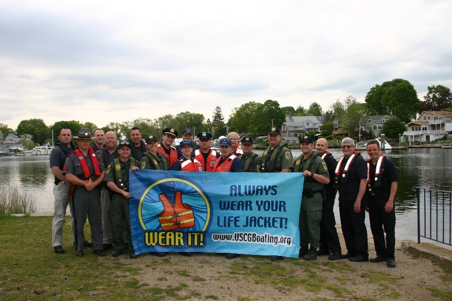 RhodeIslandDEM's tweet photo. #NationalSafeBoatingWeek, May 21-27, Highlights the Urgency of Always Wearing Life Jackets 🛥️🦺

https://t.co/wCUaiJCHeX https://t.co/ezvdywsyM0