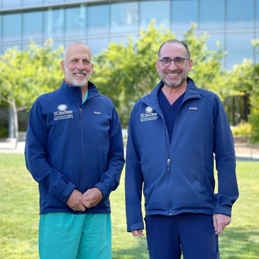 Happy #ANAwarenessWeek2022! Today we highlight Drs. Marc Schwartz and Rick Friedman, internationally renowned experts on #AcousticNeuroma and #SkullBase tumors who are working to #UnderstandAN and improve care.
 
Learn more: go.ucsd.edu/3Njliou / go.ucsd.edu/3wyC1xd