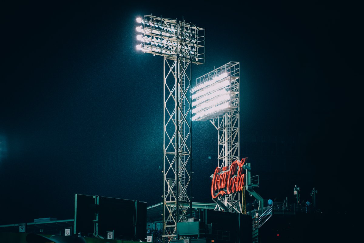 LanzaroneMike's tweet photo. fenway at midnight https://t.co/yCLLStAWdQ