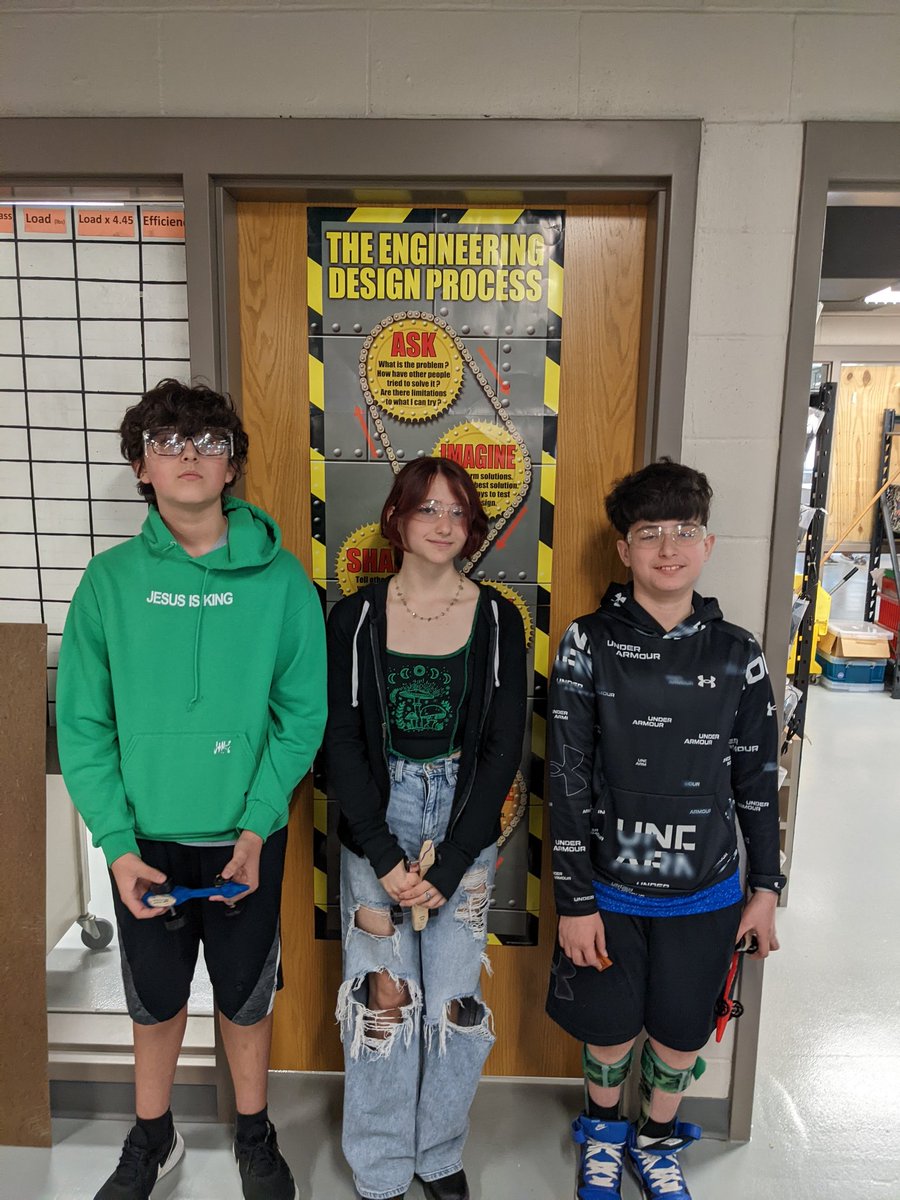 PapioMiddleSTEM's tweet photo. Congrats to the last group of winners of the year for STEM 7 Air Dragster races! We ended with some really fast cars. We also had some nice 3d printed trophies for the top 3 in each class. 
#STEM #STEMeducation #shopclass https://t.co/zkyeQNjRdf