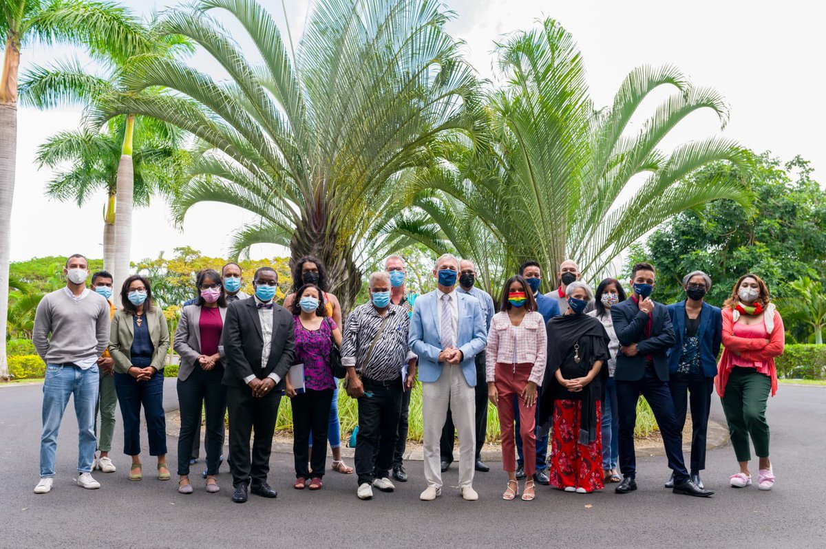 Collectif Arc-En-Ciel tweet media