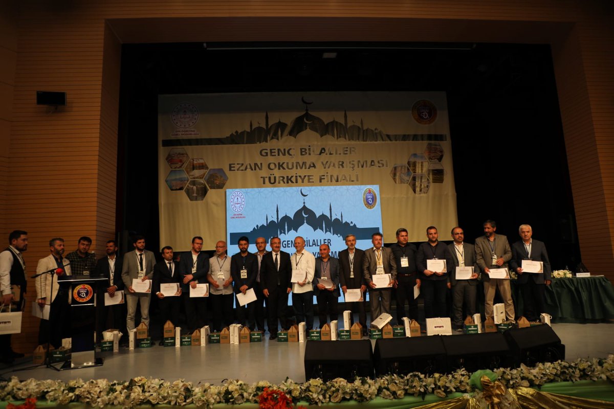 Genç Bilaller Ezan Okuma Yarışması Türkiye Finali Ordu'da Yapıldı

#eğitimkentiORDU 

<a href="/tcmeb/">Millî Eğitim Bakanlığı</a> <a href="/GelenMustafa/">〽️G</a> <a href="/yunus_arinci/">Dr. Yunus ARINCI 🇹🇷</a> <a href="/yilmaznazif/">Nazif Yılmaz</a> <a href="/mehmetnezirg/">mehmet nezir gül</a>  <a href="/tuncaysonel/">Tuncay Sonel</a> <a href="/mhilmiguler/">Dr. Mehmet Hilmi Güler</a> <a href="/mfvargeloglu/">MEHMET FATİH VARGELOĞLU</a> <a href="/TCOrduValiligi/">Ordu Valiliği</a> 

📰Haber 👇
ordu.meb.gov.tr/www/genc-bilal…