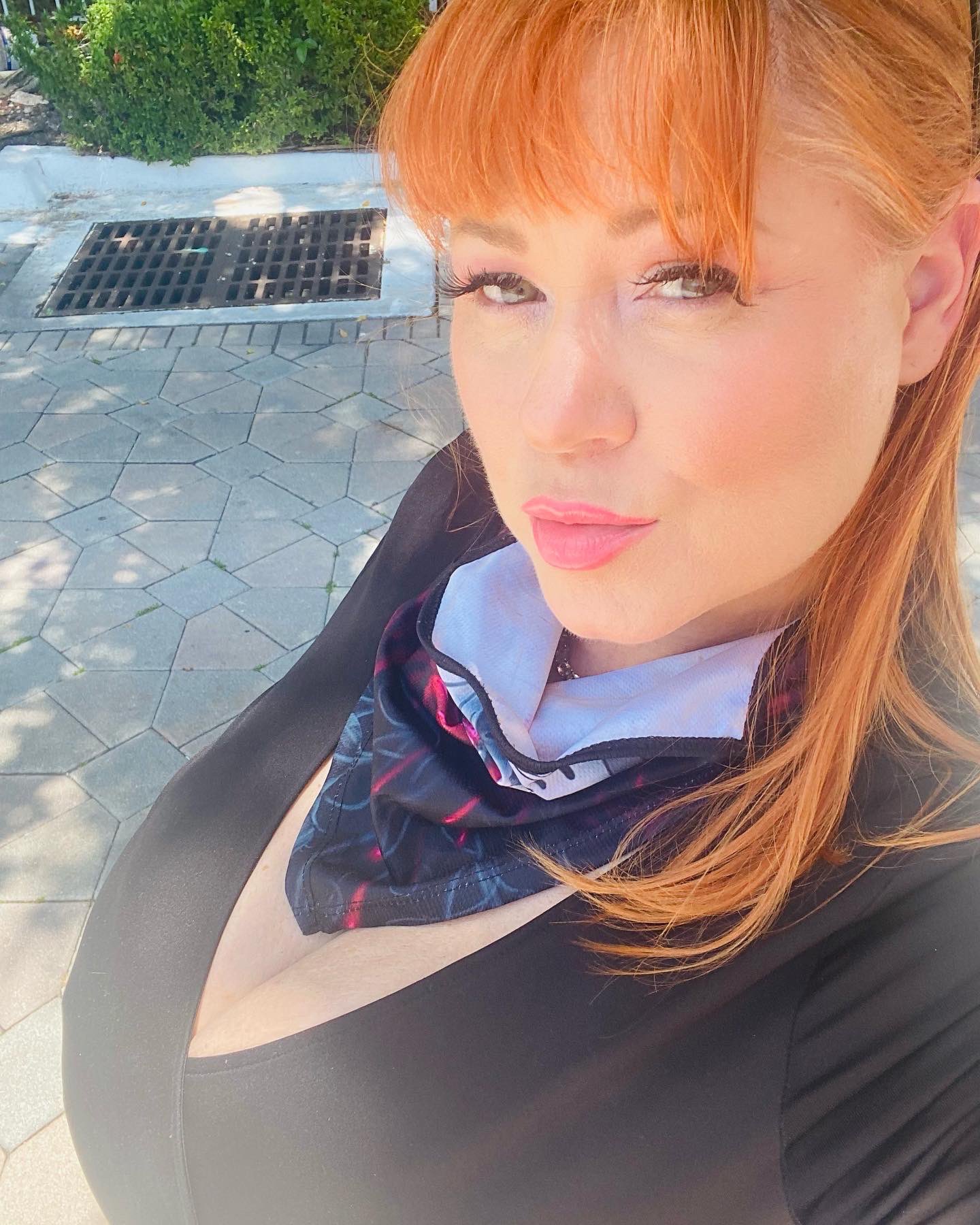 TW Pornstars - Samantha38g #bbwgoddess Queen Of Cucks. Twitter. 4:33 PM