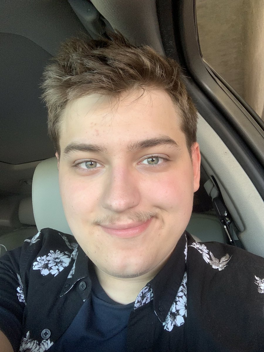 JacobEliLester's tweet photo. I call this look “drunk uncle at the beach” https://t.co/XSvbEOaPbm