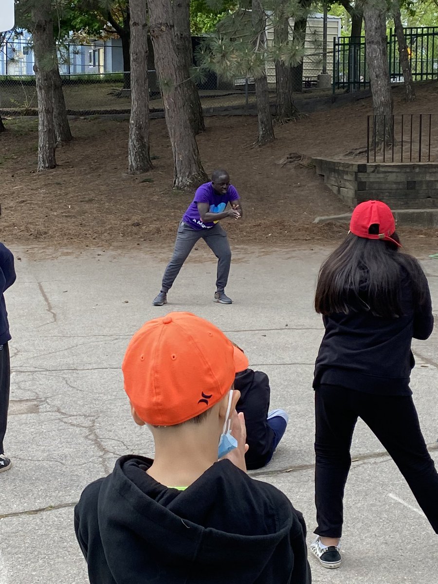 TDSB_ParksideES's tweet photo. Moving and grooving with @Giov_HONEY at @XMovement_ Playday Extravaganza! #inspiremagic #parksideproud @TDSB_MHWB @npersaudLC4 @aarts_michelle https://t.co/DjXkeeKowu