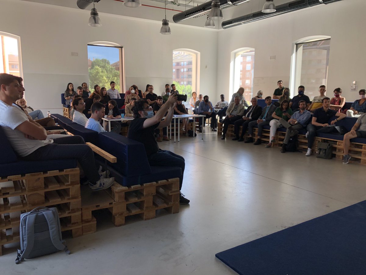 ¡Muchas gracias a los finalistas <a href="/bubboapp/">b.</a>, <a href="/budsbath_es/">Bud's Bath</a>, <a href="/evorgy_es/">EVORGY</a> y <a href="/nyxellapp/">NYXELL</a>; a nuestros partners y colaboradores <a href="/BStartup/">BStartup</a>, @WayraES, <a href="/GoogleStartupES/">Google for Startups - Spain</a>, <a href="/Grupo_init/">Grupo Init</a>, <a href="/CIEMZaragoza/">CIEMZaragoza</a>, <a href="/NODRIZA_tech/">NODRIZA tech</a> , <a href="/TZIR_/">ZIR</a>; y a los asistentes!
🚙 ¡Próxima parada… La Gran Final en📍#Madrid!