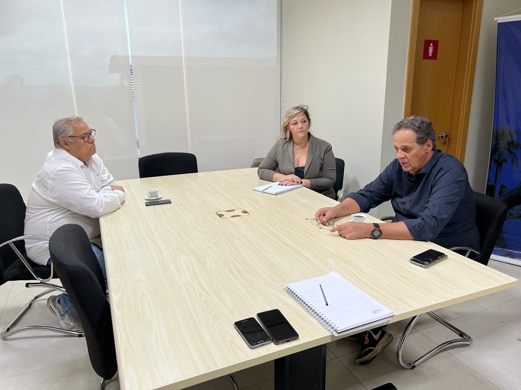 codese_e's tweet photo. Iniciamos o dia de hoje, com a visita do Diretor do Eixo de Desenvolvimento da Gestão Pública do CODESE, Jeferson Sena @jefersonsena, para o planejamento de projetos e parcerias na área de tecnologia e inovação. https://t.co/EbKFfCDMsu