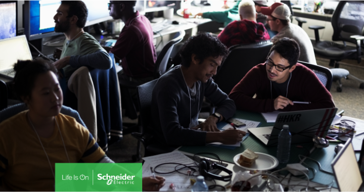 u_sujith83's tweet photo. Schneider Electric is looking for new digital talents to join its #AI Hub. If you are passionate about #Data and #Coding, check out those open roles and start building your future in a great company: https://t.co/ASCspnMff8

#ML #ArtificialIntelligence #Developer https://t.co/IlbdN5KsYy