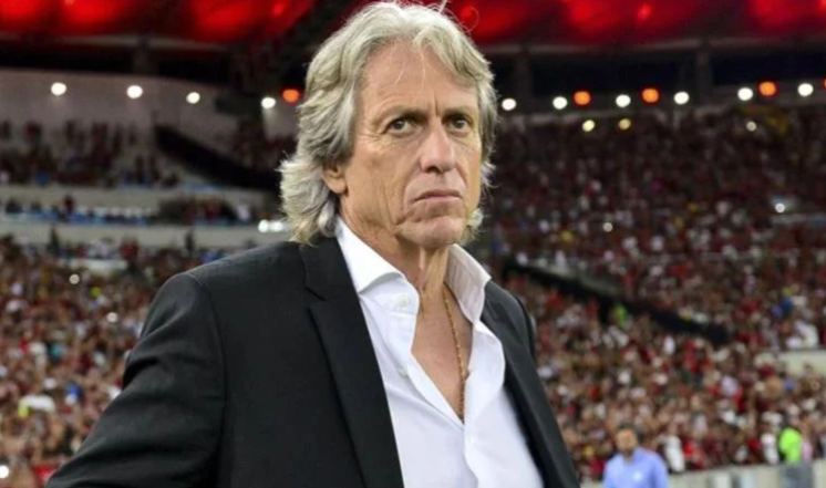 Brezilyalı gazeteci Gabriel Reis: Jorge Jesus ya Fenerbahçe ya da başka bir kulüple sözleşme imzalar. Flamengo'da O'nu istemeyenler var