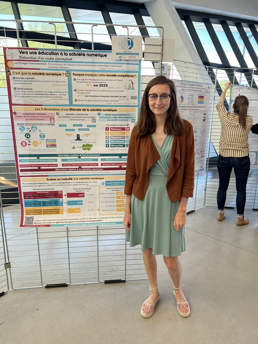 Bravo à toute l’équipe de l’IPN <a href="/umons/">Uga Mons</a> pour la réalisation et la présentation des posters, des diaporamas illustrant  les recherches en cours dans le service 🙂 lors de la journée de la recherche de la FPSE
😀 👍 Best Poster Award 🥇pour le projet Numefa <a href="/TeachTrans_EU/">Teach Transition</a> ⬇️