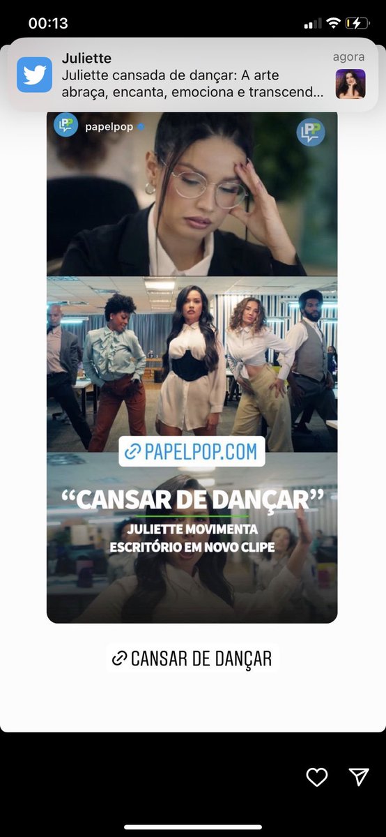 Leticinhaaah's tweet photo. Olhando os stories e recebendo notificação do Twitter. Tive que ir ouvir a música nova da @juliette 🥰 https://t.co/2NSagKFYBu