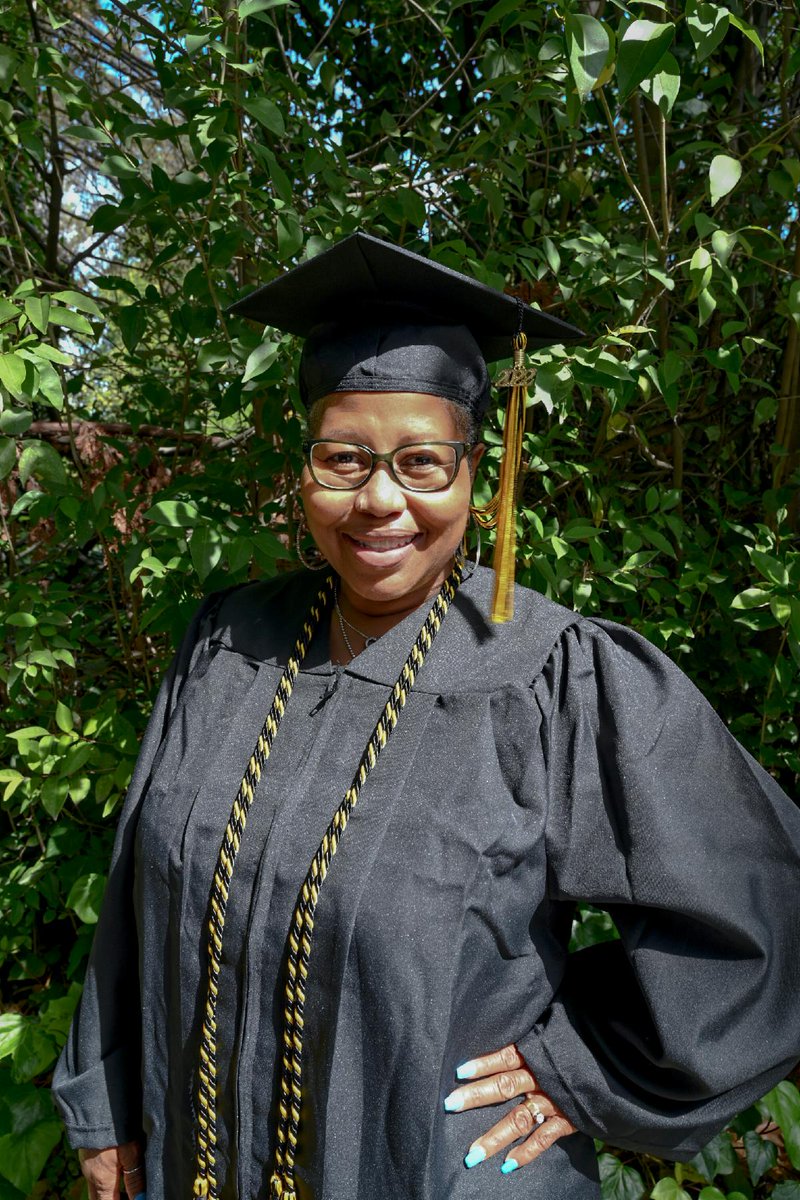 SJDeltaCollege's tweet photo. Meet 87th Annual Commencement Student Speaker, Linda Golden-Brown. Linda is a wife, mother, and full-time employee with an 8am to 5pm job. So how, you might ask, did she manage to earn a college degree at the same time? Read her story: https://t.co/WsBXhh3wBF π #DeltaCollegeGrad https://t.co/cNDfg9zRxX